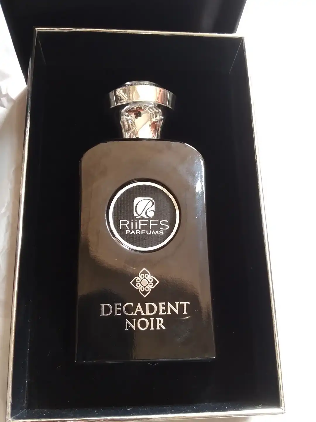 Riiffs Decadent Noir Eau De Parfum for Men 100ml — Image 2