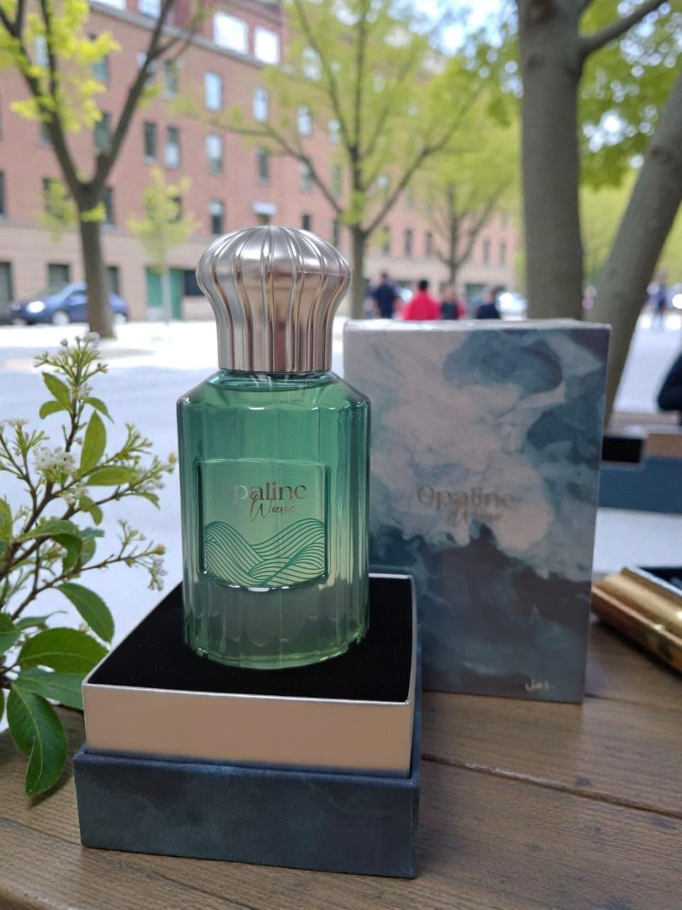 Ahmed Al Maghribi Opaline Wave Eau De Parfum 100ml For Men & Women — Image 3